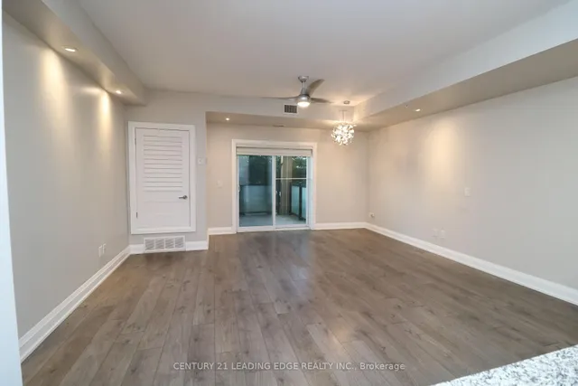 481 Rupert Ave #123, Whitchurch-Stouffville 5