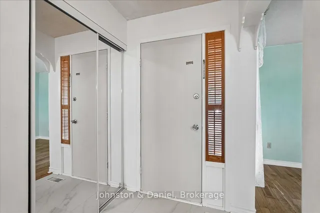 22 Fieldview Cres, Markham 2