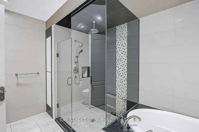 5 River Stone Crt, East Gwillimbury 5