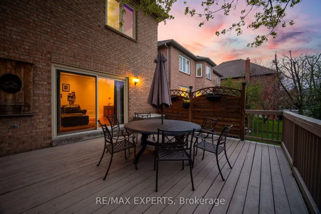 904 Damascus Crt, Newmarket 4