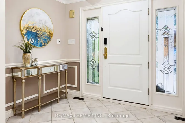35 Yellow Pine Cres, Vaughan