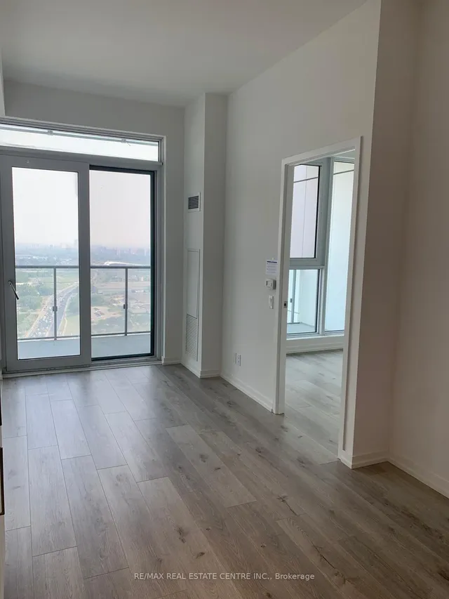 7890 Jane St #3001, Vaughan 4