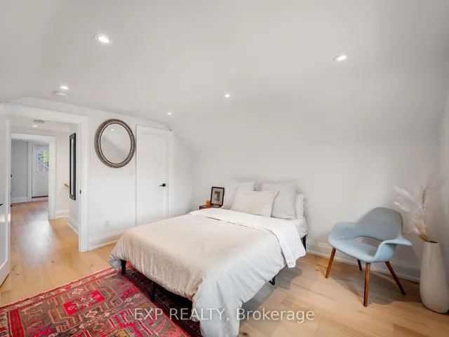 25 Morton Ave, East Gwillimbury 3