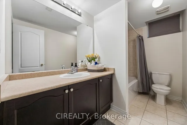 289 Chatfield Dr, Vaughan 2