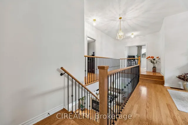 289 Chatfield Dr, Vaughan 5