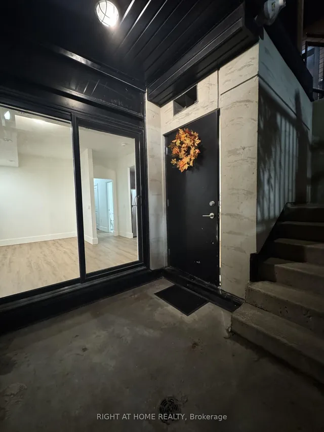 5289 Hwy 7 St #701, Vaughan 2