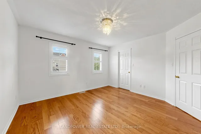 1 Bruce Creek Dr, Markham 3
