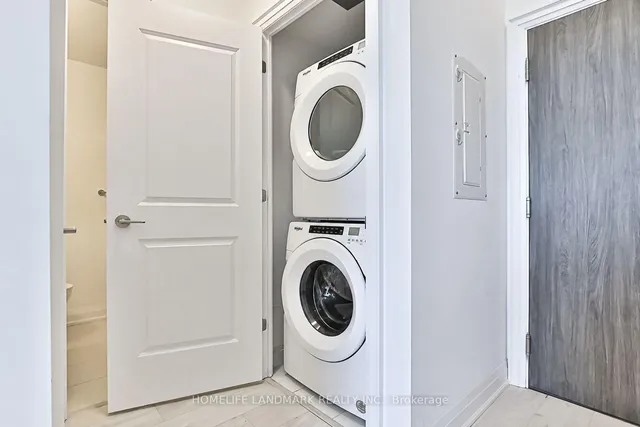 10 Gatineau Dr #210, Vaughan 3