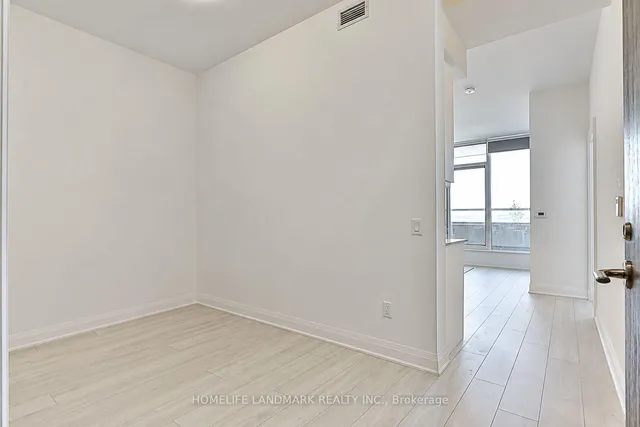 10 Gatineau Dr #210, Vaughan 4