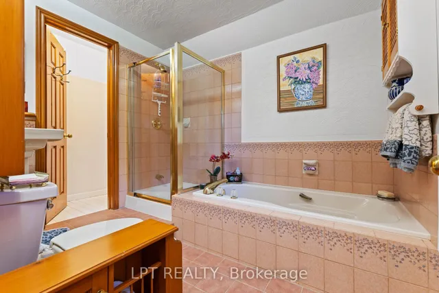 145 Lake Dr, Georgina 3