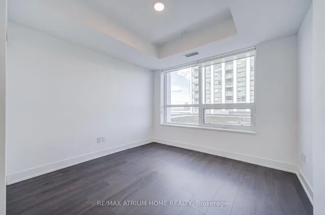 8 Cedarland Dr #1211, Markham 4