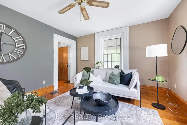 18611 Leslie St, East Gwillimbury 5