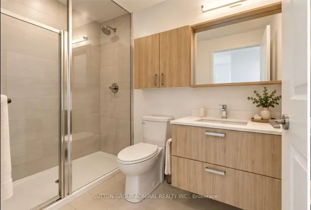 30 Upper Mall Way #416, Vaughan 4