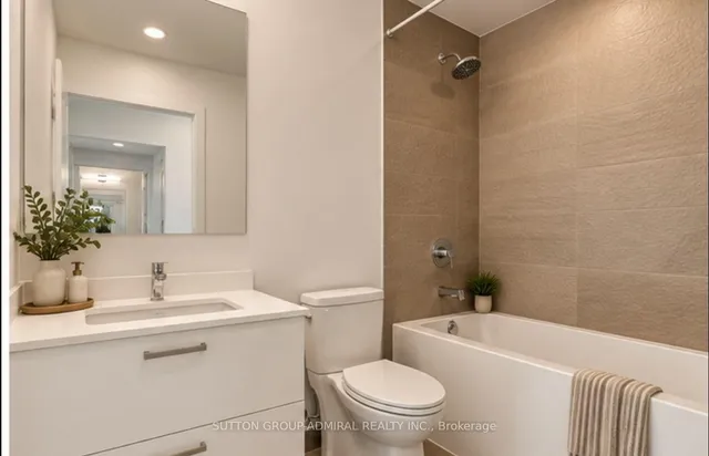 50 Upper Mall Way #2510, Vaughan 2