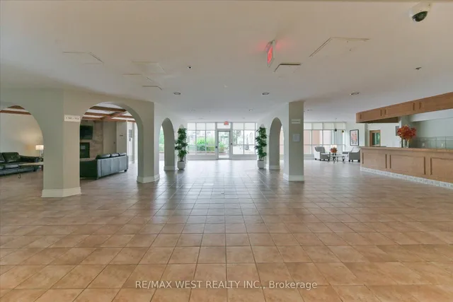 7373 Martin Grove Rd #319, Vaughan 2