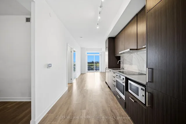 38 Honeycrisp Cres #706, Vaughan 3