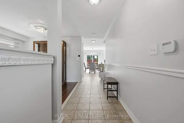 93 Chalone Cres, Vaughan 3
