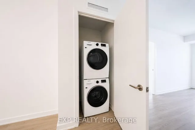 8188 Yonge St #235, Vaughan 3