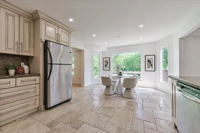 151 Old Surrey Lane, Richmond Hill 2