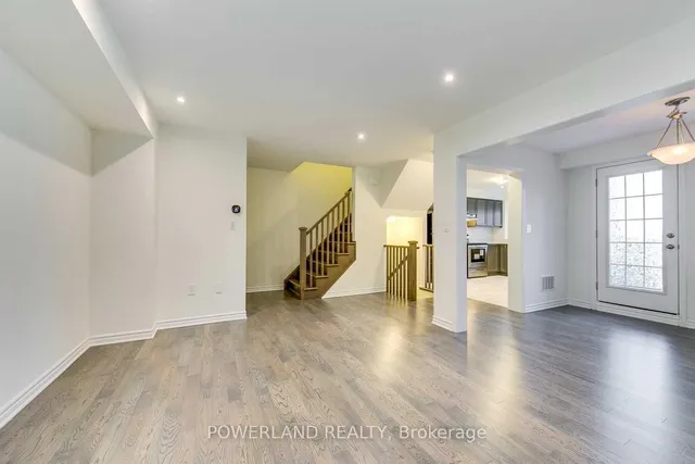 77 Mcalister Ave, Richmond Hill 5