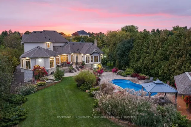 776 Woodland Acres Cres, Vaughan 3