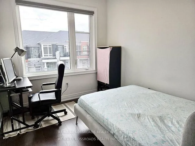 12 SCHMELTZER Cres, Richmond Hill 5