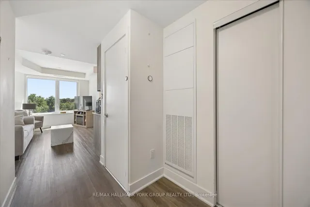 185 Deerfield Rd #420, Newmarket 5
