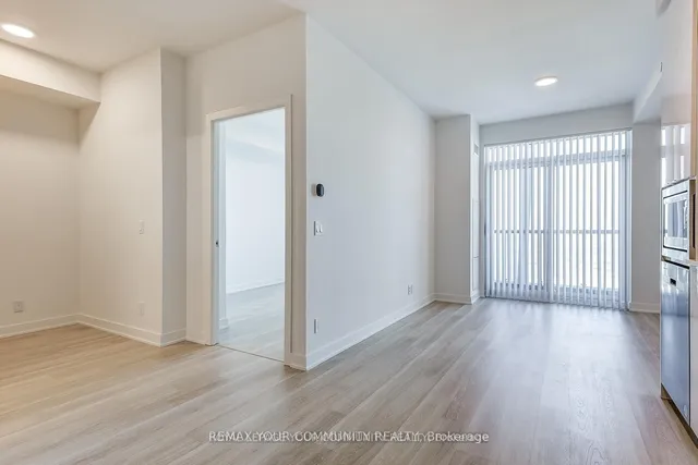 30 Upper Mall Way #3006, Vaughan 5