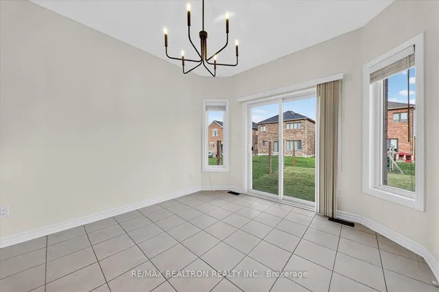 71 Terry Clayton Ave, Brock 3