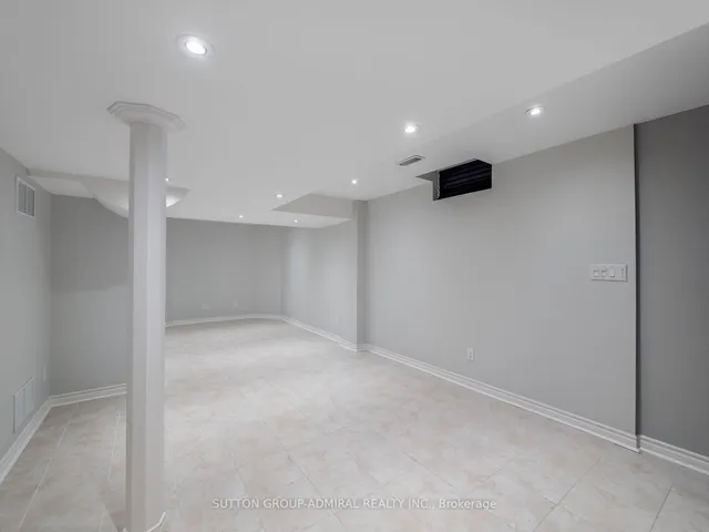 38 Orion Ave, Vaughan 4