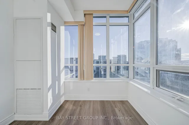 89 South Town Centre Blvd #1102, Markham 4