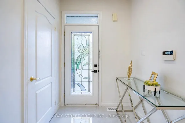 15 Fraserwood Rd, Vaughan 5