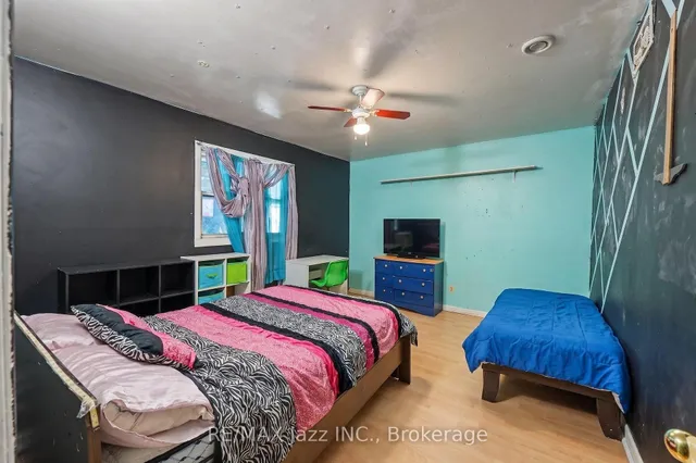 4 Hubbard St, Georgina 5