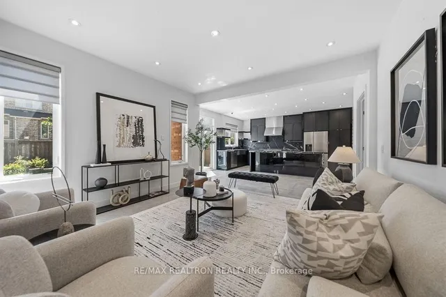 55 Headwind Blvd, Vaughan 3