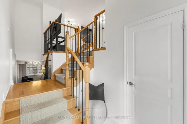 57 Elderbrook Cres, Vaughan 4