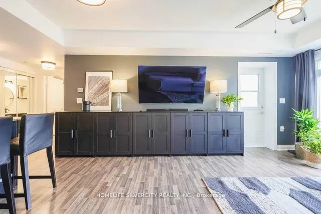 149 Church St #614, King 3