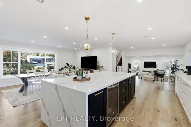 9 Noblewood Dr, King 5