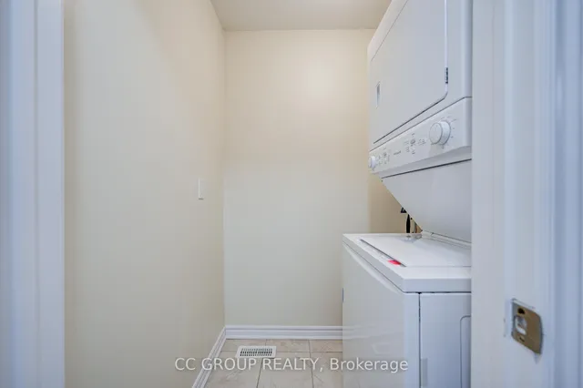 138 Farooq Blvd, Vaughan 4