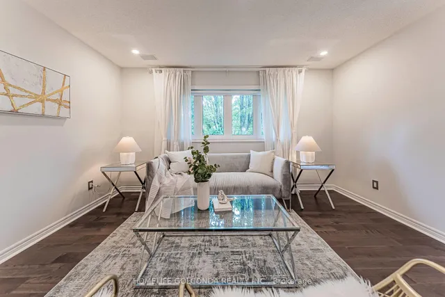 30 Goldring Cres, Markham 3