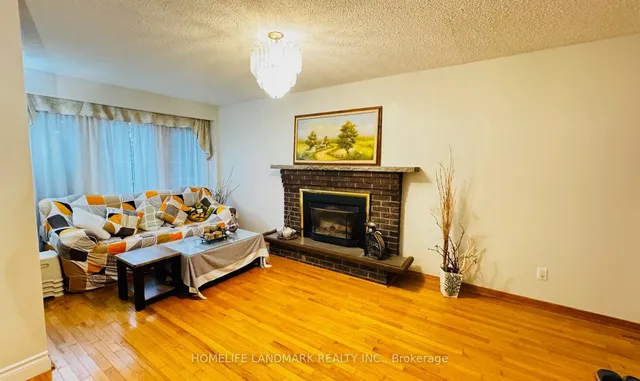 209 Willowbrook Rd, Markham 4
