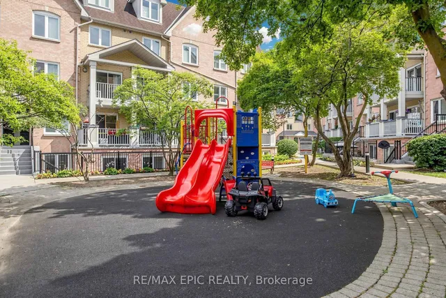75 Weldrick Rd #732, Richmond Hill 5
