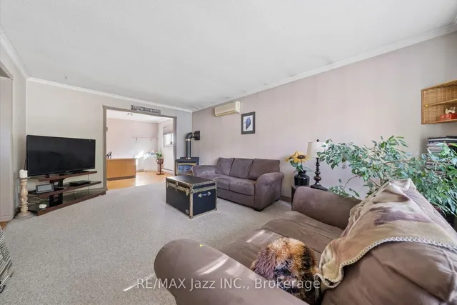 210 Murray Dr, Aurora 5