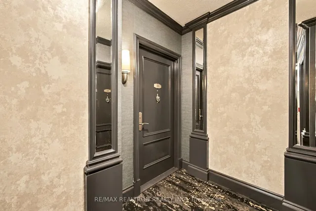 10101 Yonge St #702, Richmond Hill 3