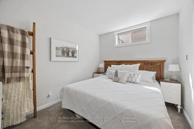 195 King St, East Gwillimbury 5