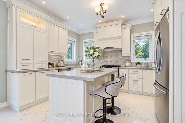 207 Farmstead Rd, Richmond Hill 4