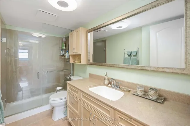 2504 Rutherford Rd #210, Vaughan 4
