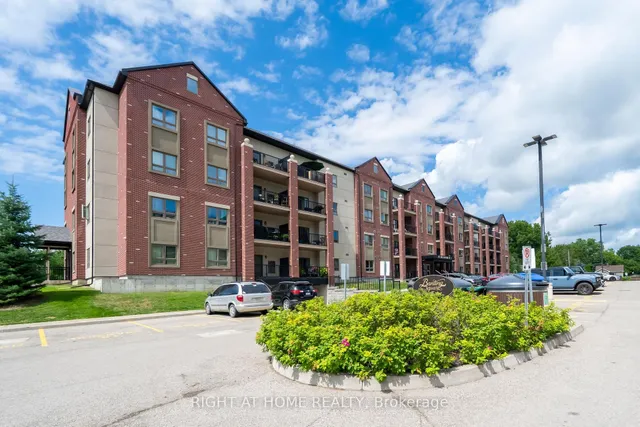 157 Wellington St #304, New Tecumseth 3