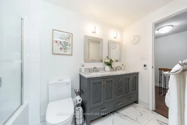 28 Augusta Crt, Markham 3