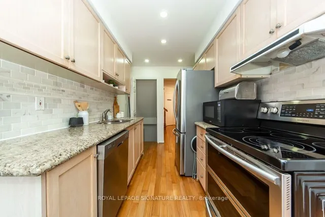 28 Augusta Crt, Markham 2