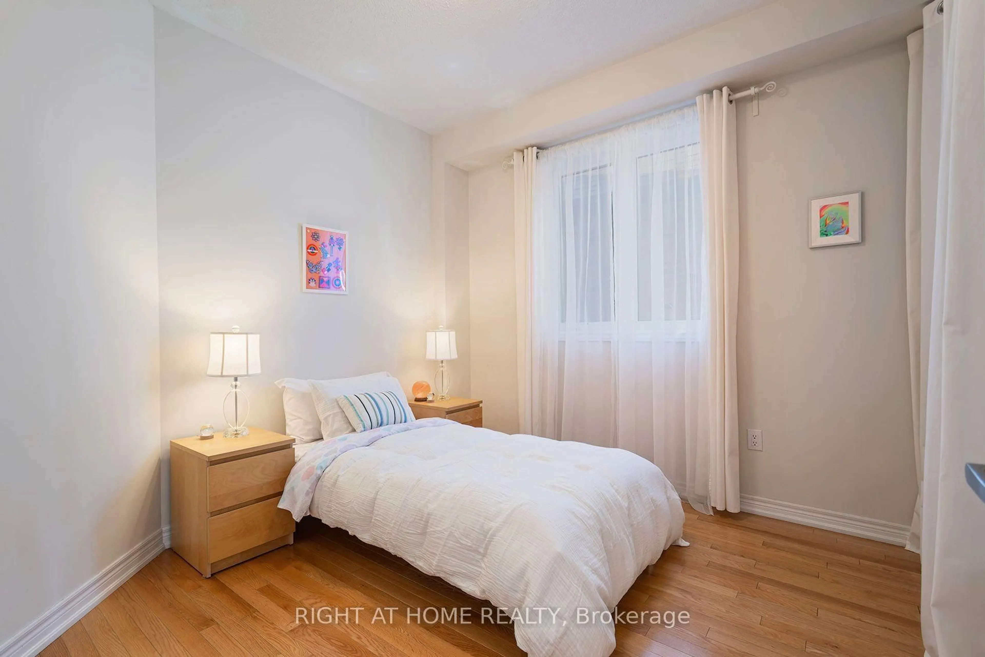 trreb/IMG-N13873410_00a47353-7843-43b5-8cd0-e4129241f0ad-l.jpg